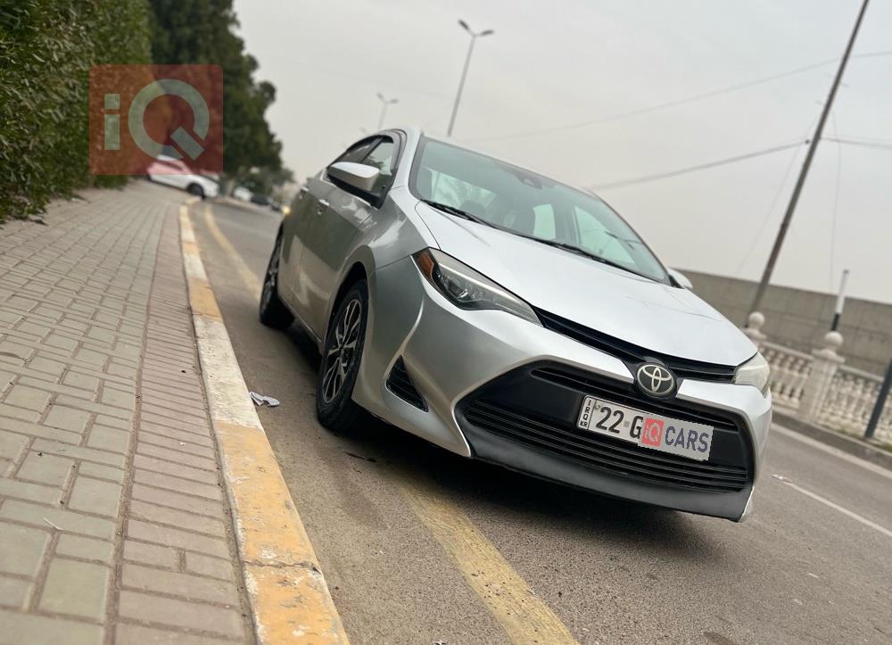 تۆیۆتا کۆرۆلا